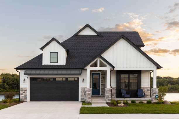 Best Commercial Roofing Services  in Peshtigo, WI